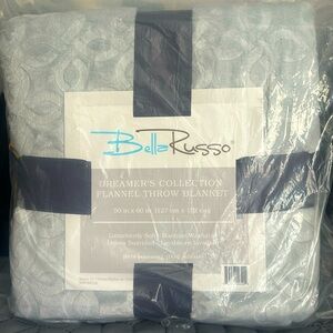 New Bella Russo Dreamer's Collection Flannel Throw Blanket- 50" x 60"